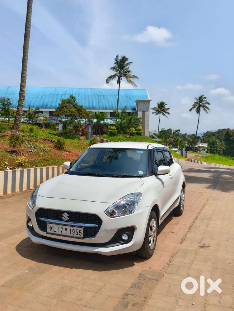 Maruti Suzuki Swift Vxi + Manual, 2023, Petrol