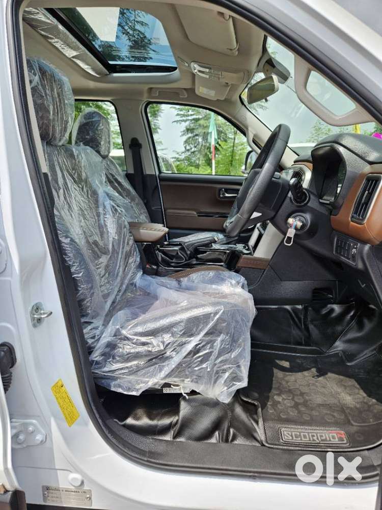 Mahindra Scorpio N Z8 Select Diesel At 2wd 7-seater, 2025, Diesel