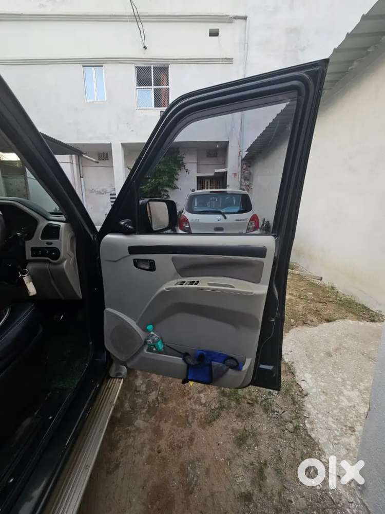 Mahindra Scorpio 2020 Diesel Manual