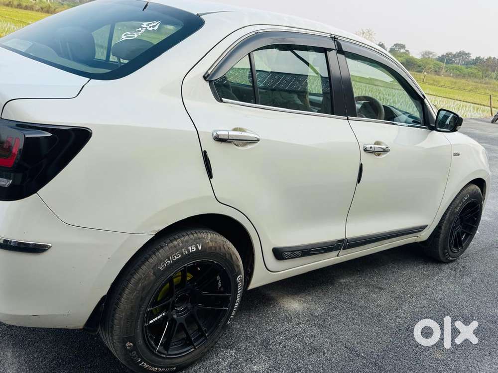 Maruti Suzuki Dzire 1.2 Zxi, 2023, Petrol