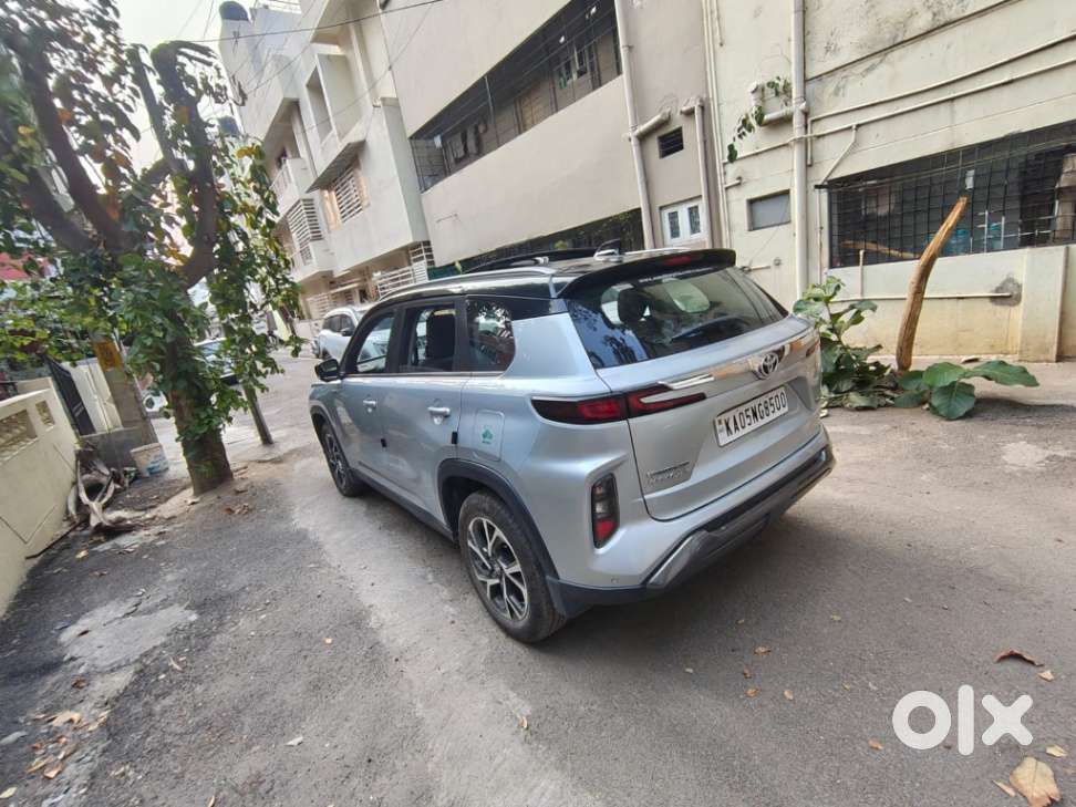 Toyota Urban Cruiser Hyryder V Hybrid Aero Edition, 2023, Petrol