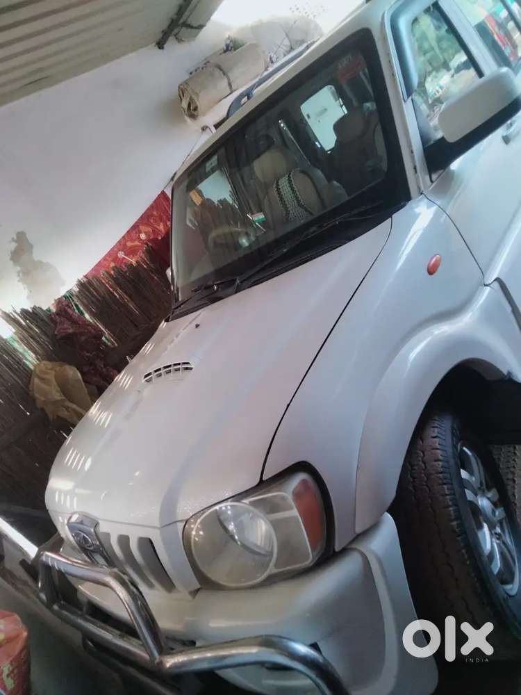 Mahindra Scorpio 2013 Diesel 128000 Km Driven A1 Candition Full