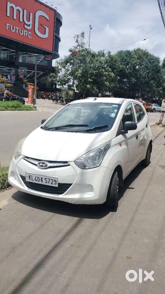 മുവാറ്റുപു Hyundai Eon 2014.a/c Central Lock. Power Window.4 New Tyres