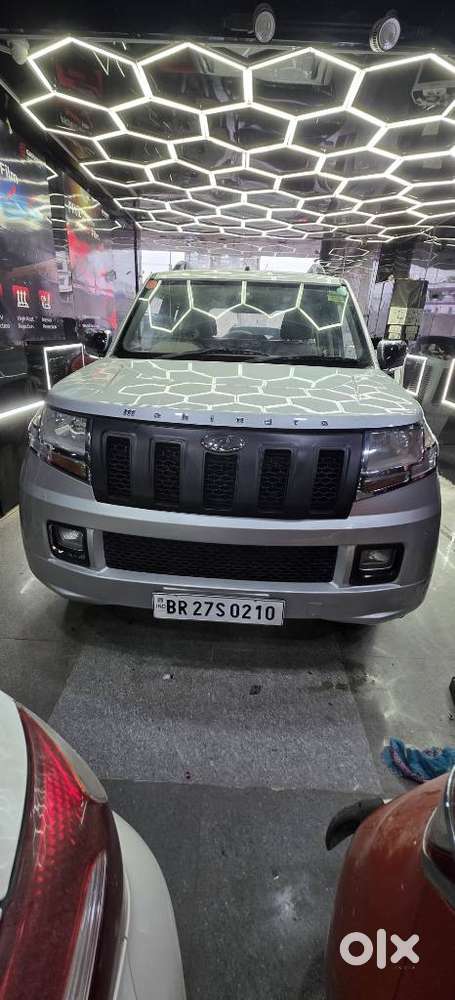 Mahindra Tuv 300 T4 Plus, 2016, Diesel