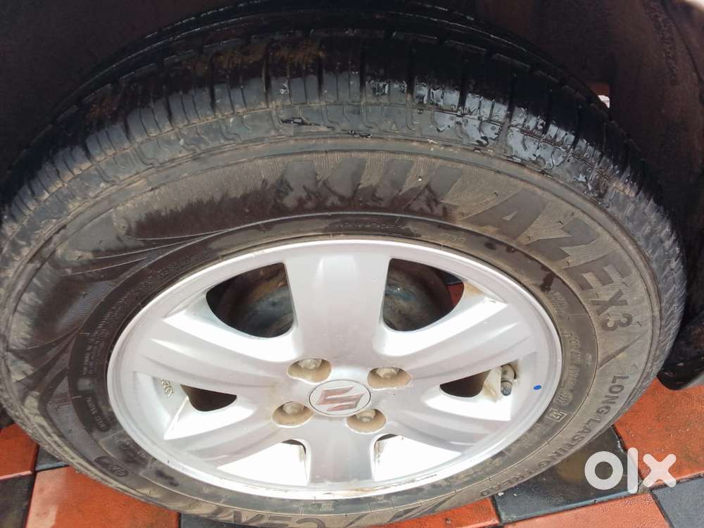 Maruti Suzuki Swift Dzire Zxi + Mt, 2010, Petrol