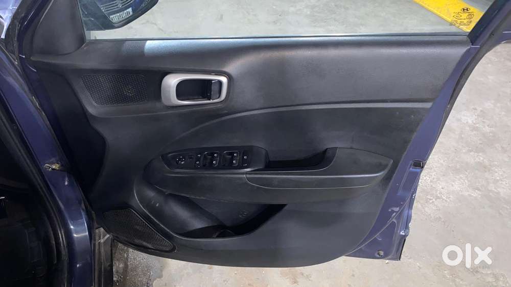 Hyundai Venue S, 2022, Petrol