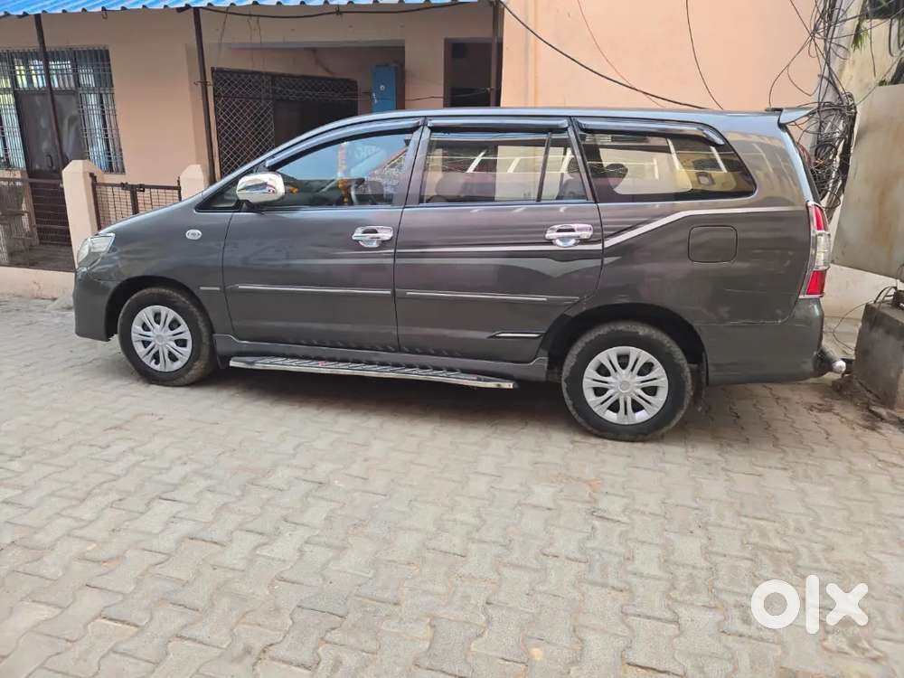 Toyota Innova Diesel 2012