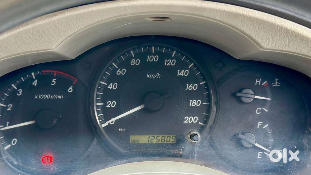Toyota Innova 2.5 G (diesel) 8 Seater Bs Iv, 2013, Diesel