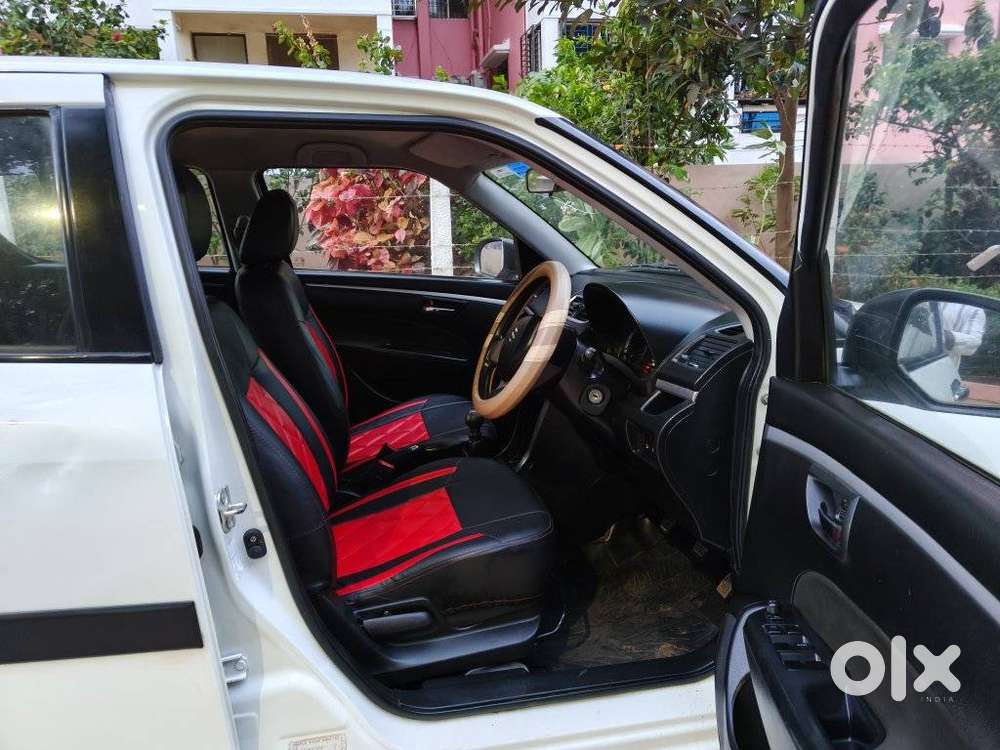Maruti Suzuki Swift Vxi Optional, 2016, Petrol