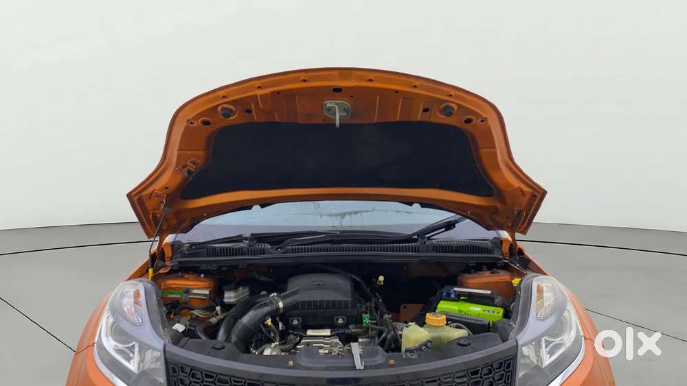 Tata Nexon 1.2 Revotron Xza Plus Dualtone, 2019, Petrol