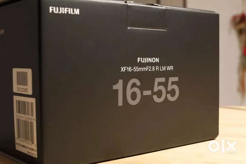 Fuji XF16-55mmF2.8 R LM WR zoom lens - excellent condition