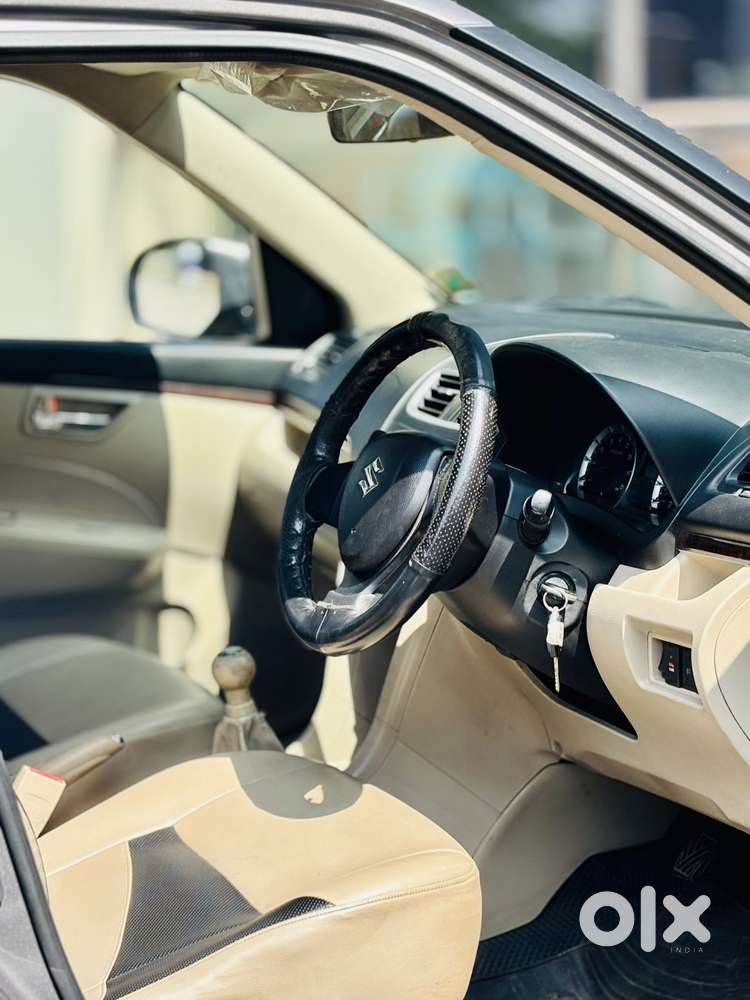 Maruti Suzuki Swift Dzire Vxi Optional, 2013, Petrol