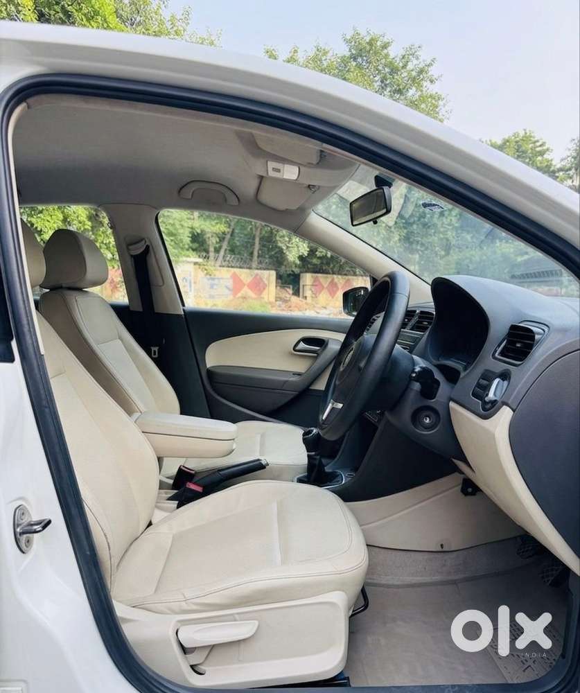 Volkswagen Petrol 2013 Manual
