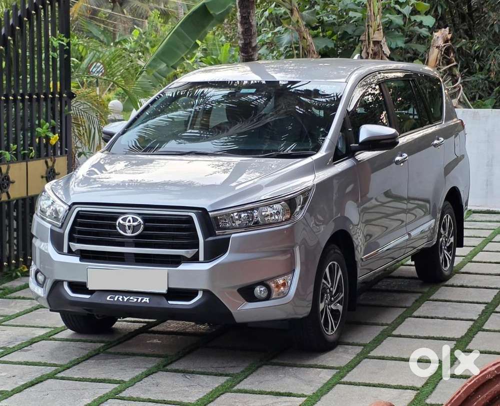 Toyota Innova Crysta