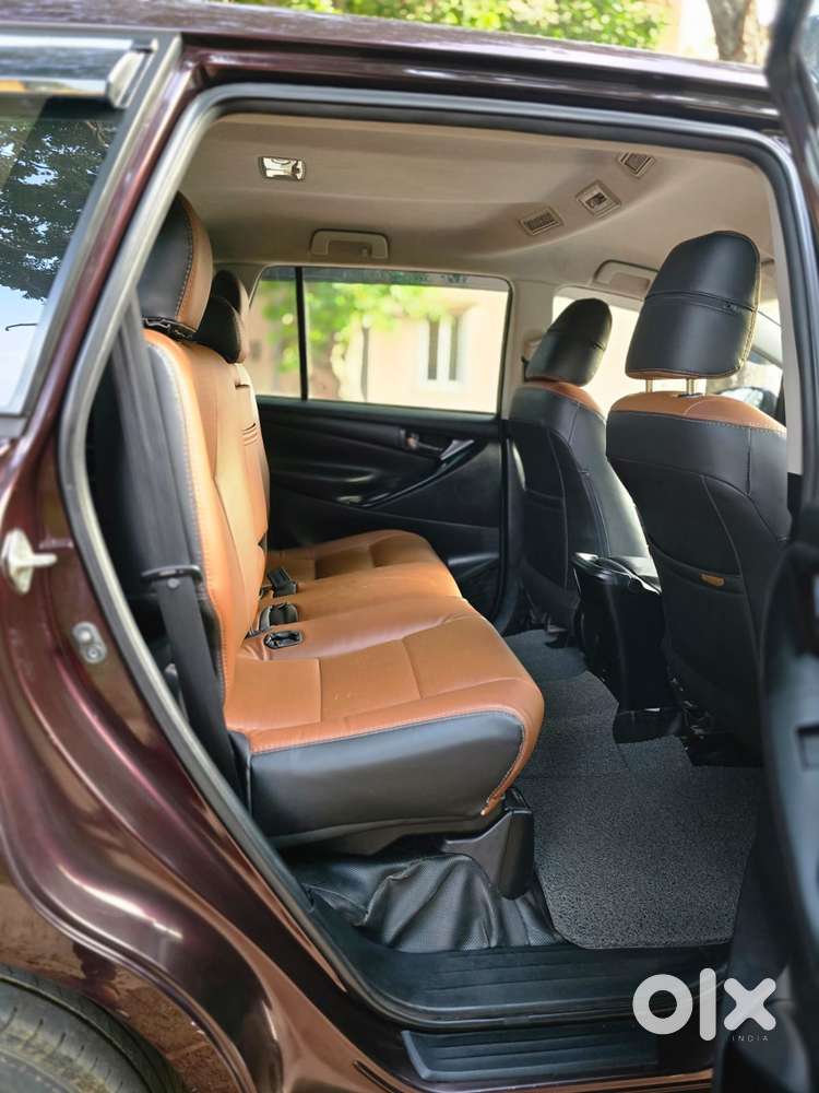 Toyota Innova Crysta 2.4 G Mt, 2017, Diesel