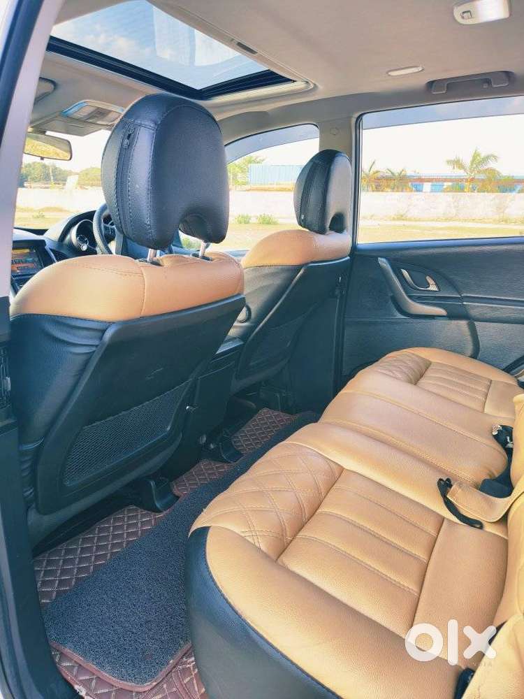 Mahindra Xuv500 W9, 2021, Diesel