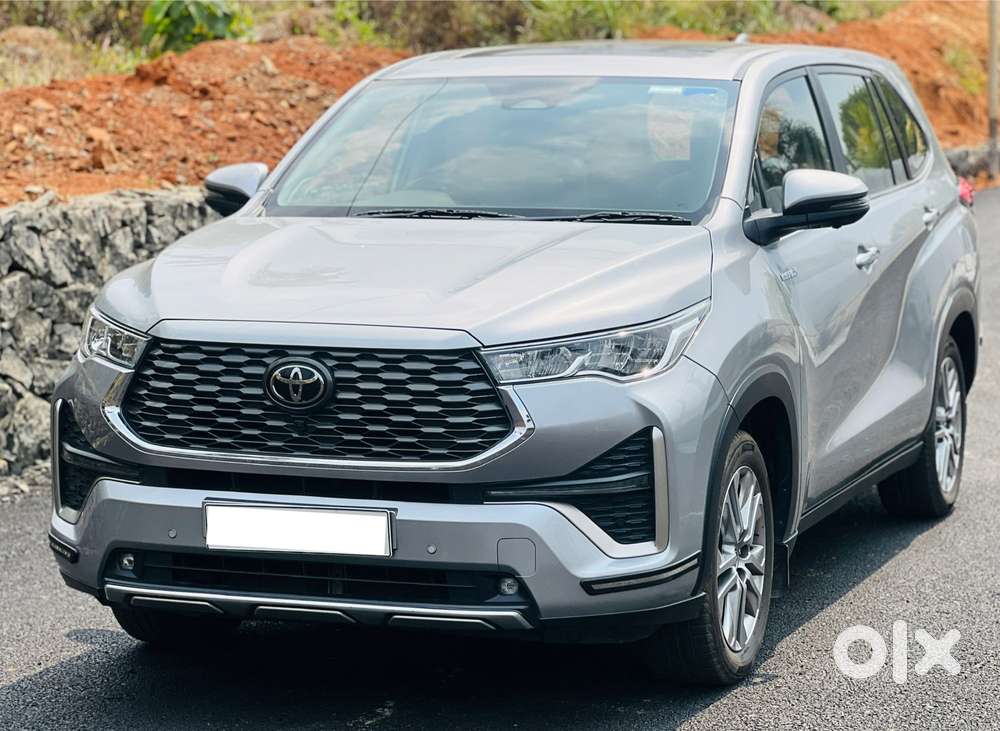 Toyota Innova Hycross 2.0 Zx (o) Hybrid 7 Str, 2024, Petrol