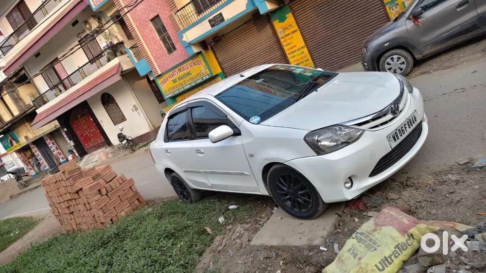 Toyota Etios 2011 Petrol Well Maintained