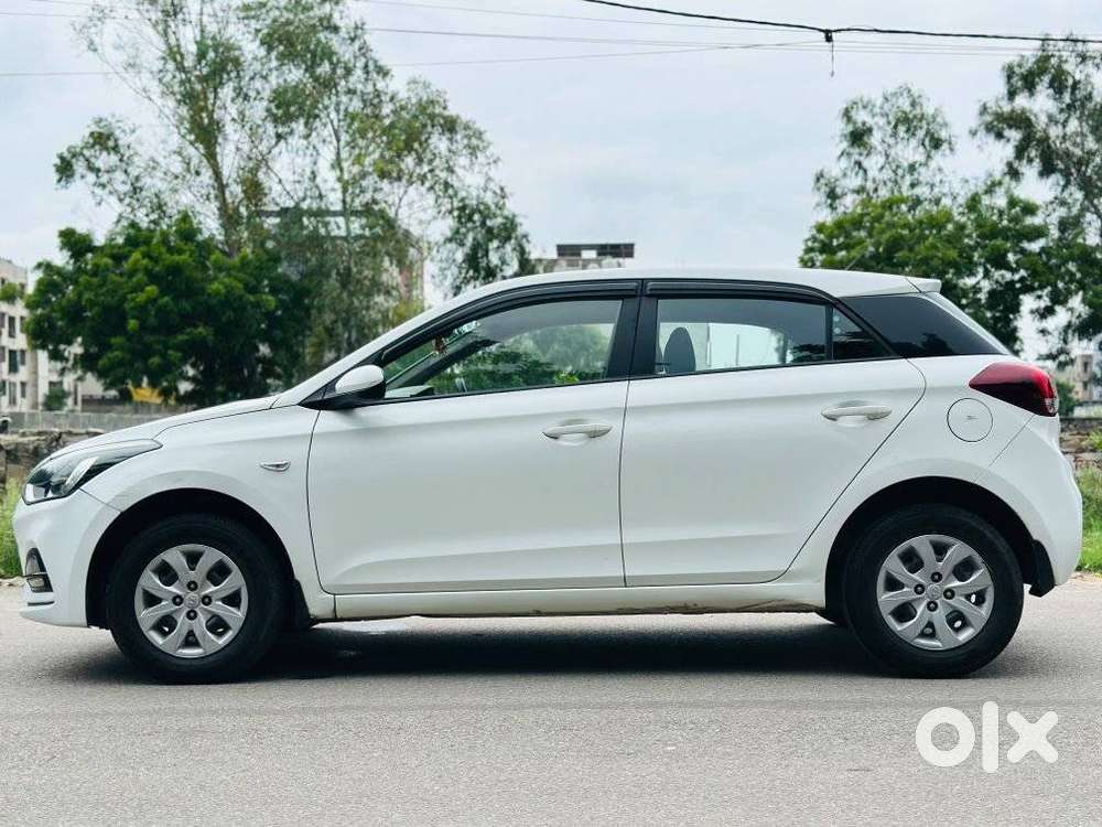 Hyundai I20 Magna 1.2 Mt, 2019, Petrol