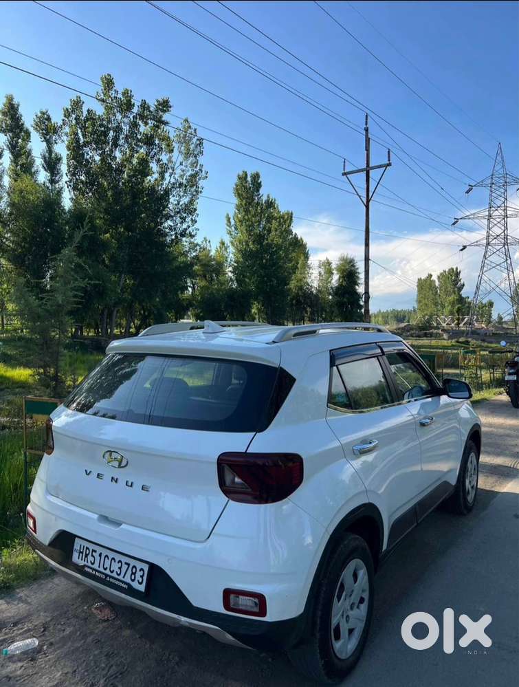 Hyundai Venue 2021 Petrol Manual