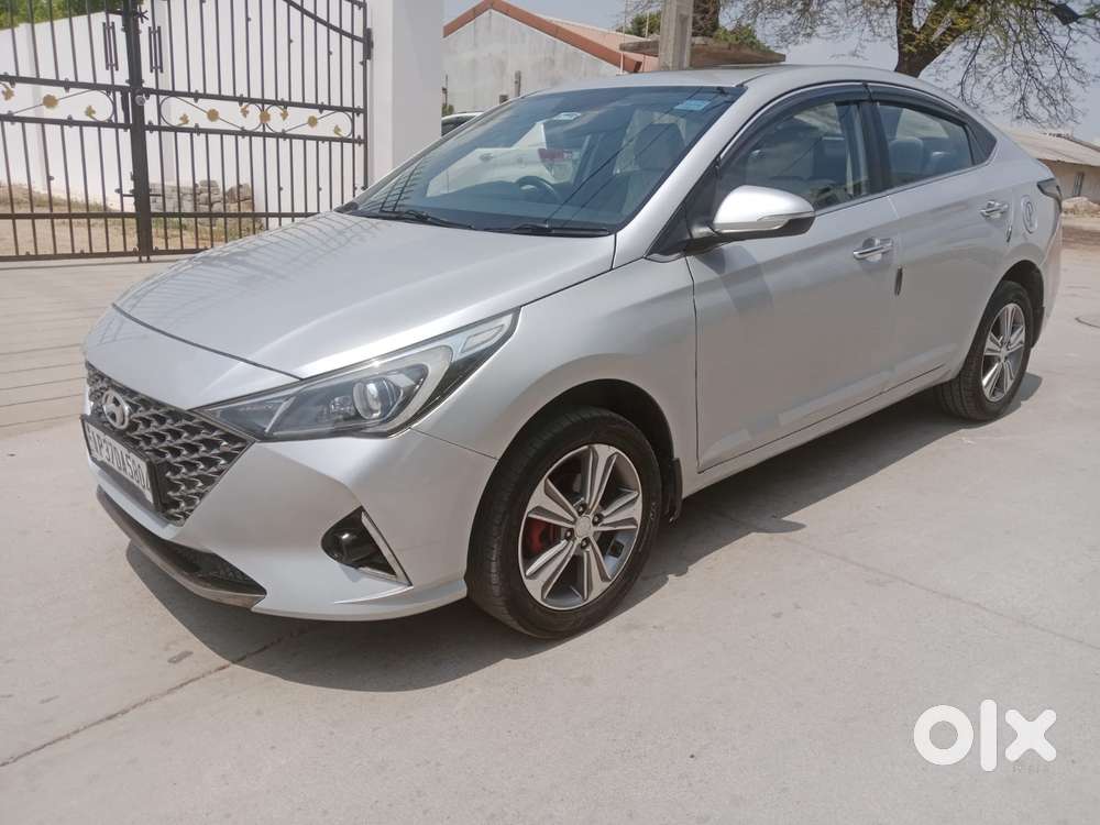 Hyundai Verna 1.6 Vtvt Sx, 2017, Petrol