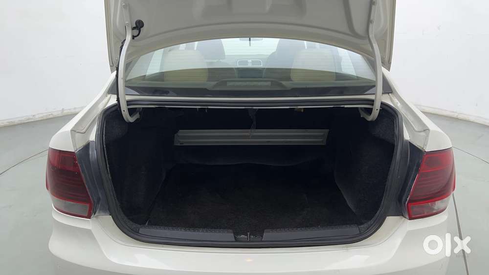Volkswagen Vento 1.2 Tsi Highline At, 2016, Petrol