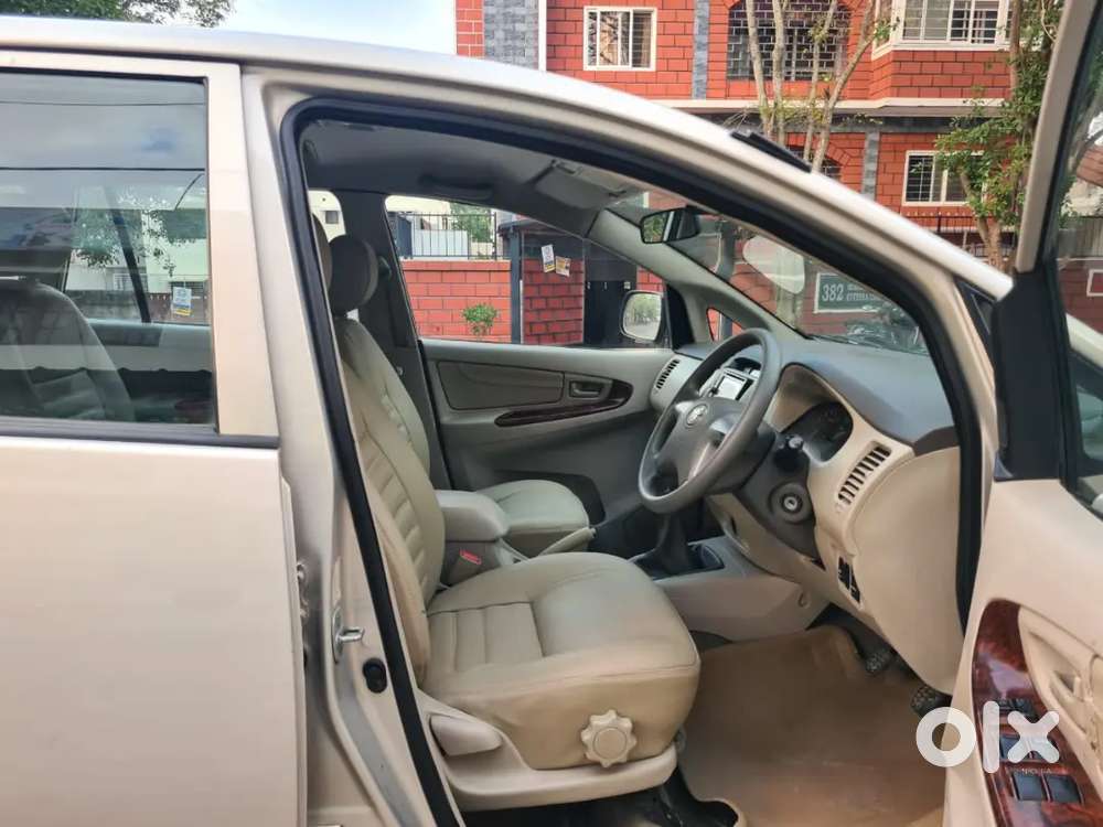 Toyota Innova 2012 Diesel Well Maintained