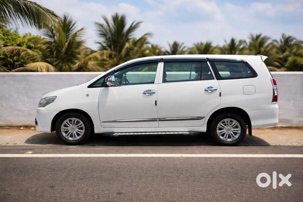 Toyota Innova 2.5 Gx 7 Str Bs-iii, 2015, Diesel