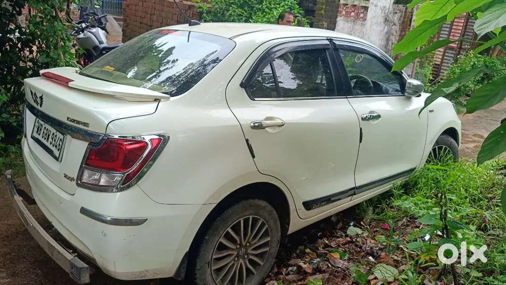 Maruti Suzuki Dzire 2017 Petrol 42000 Km Driven