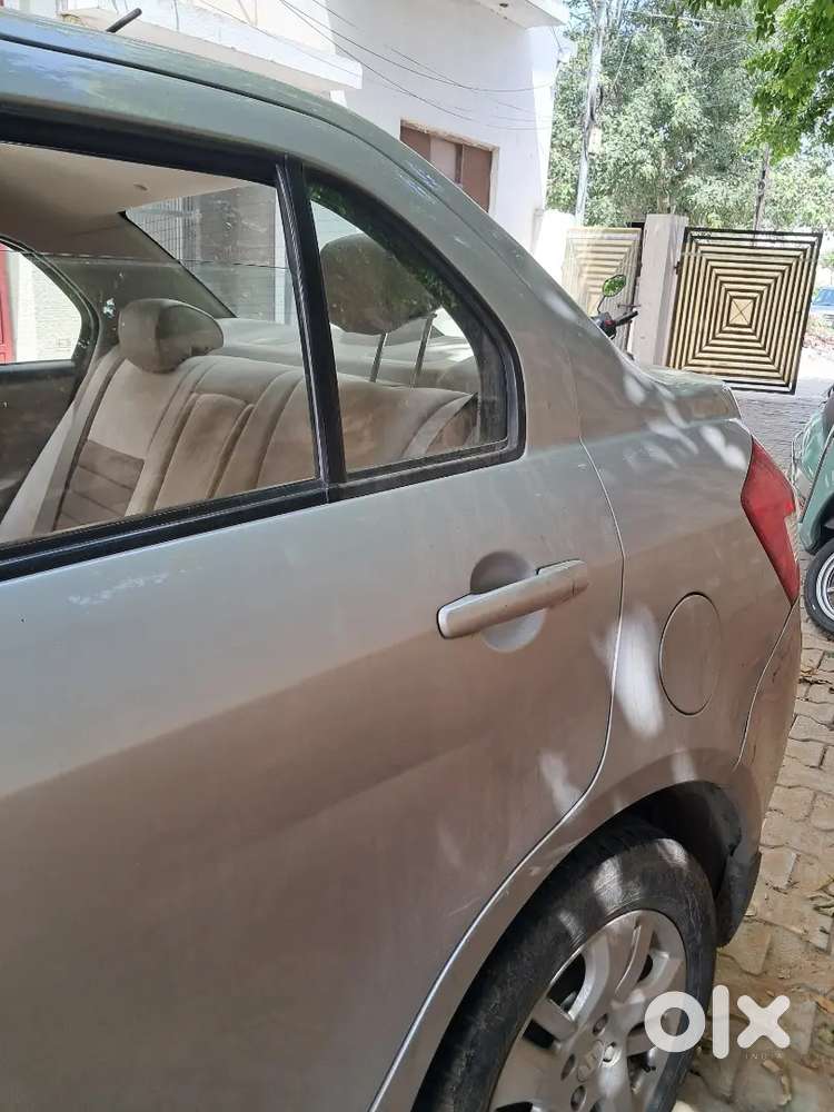 Maruti Suzuki Swift Dzire 2012 Petrol Manual