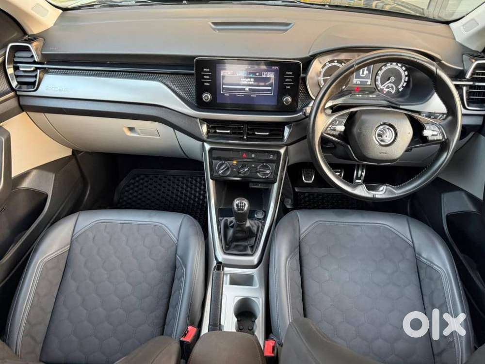 Skoda Kushaq 1.0 Tsi Ambition, 2022, Petrol