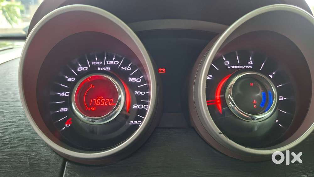 Mahindra Xuv500 2011-2015 W6 2wd, 2012, Diesel