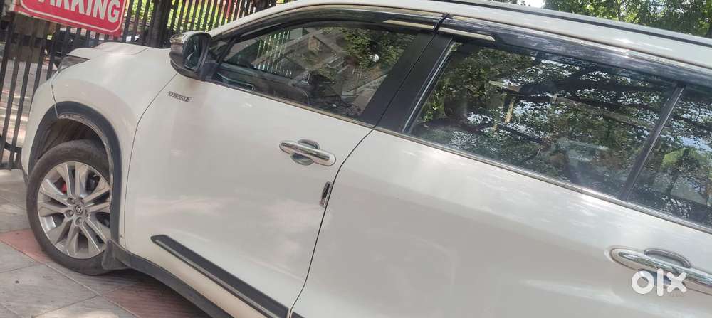 Toyota Innova Hycross Zx(o), 2023, Petrol