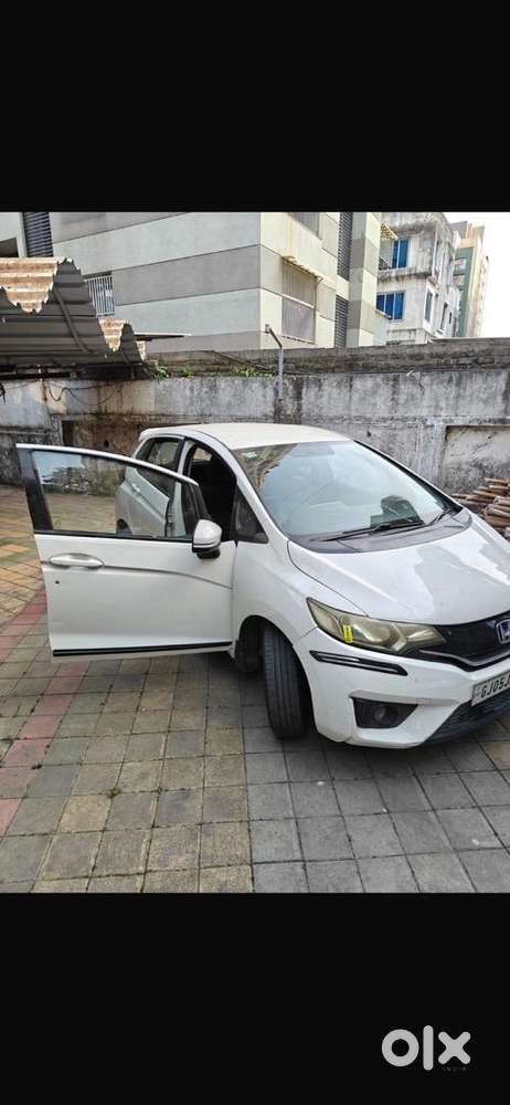 Honda Jazz 2015 Petrol 90000 Km Driven