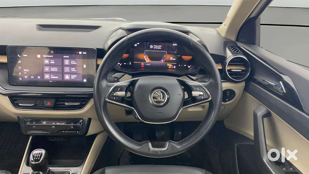 Skoda Slavia Style 1.0l Tsi Mt, 2022, Petrol