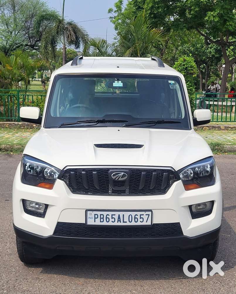 Mahindra Scorpio S4, 2016, Diesel