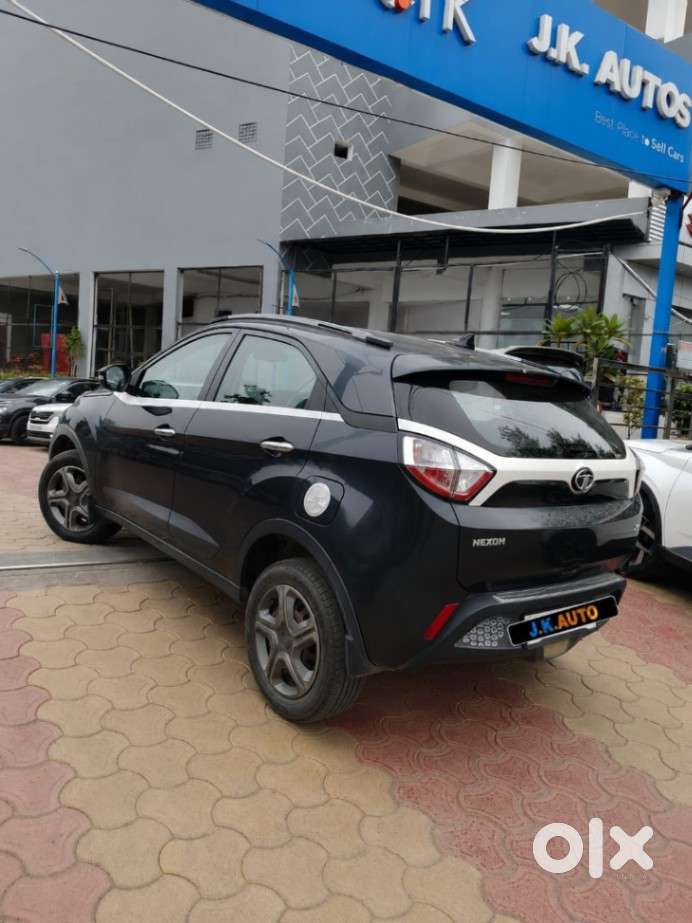 Tata Nexon 1.5 Revotorq Xm (s), 2018, Petrol
