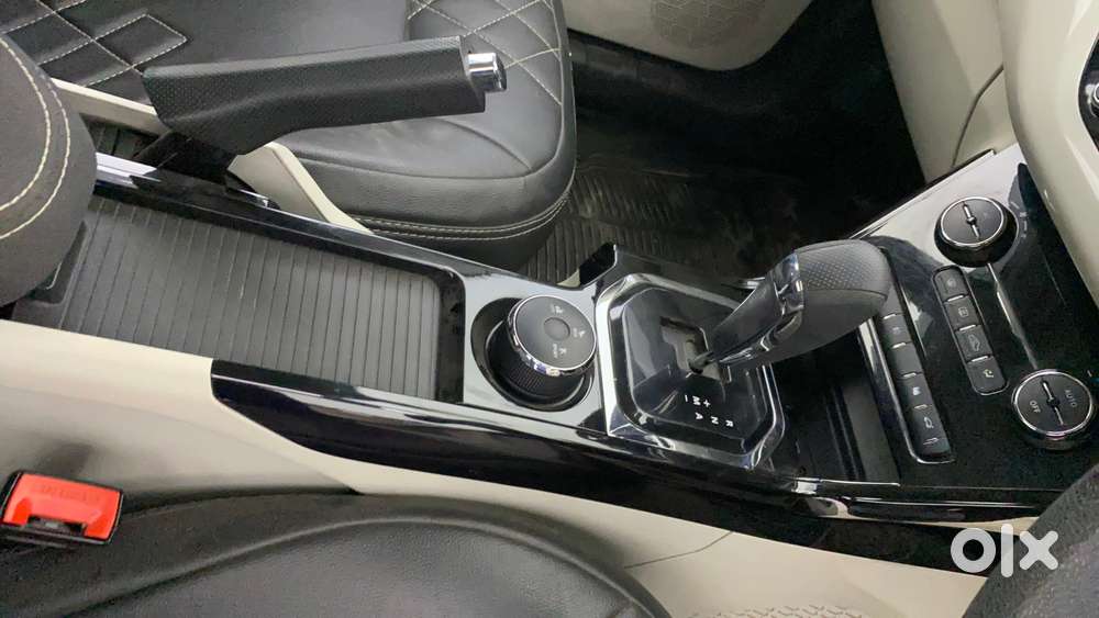 Tata Nexon 1.2 Revotron Xza Plus, 2020, Petrol