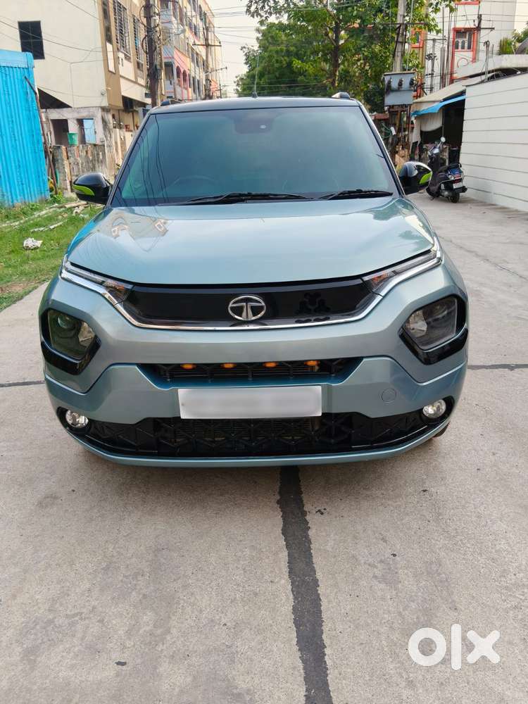 Tata Punch Creative Flagship Dual Tone Amt, 2023, Petrol
