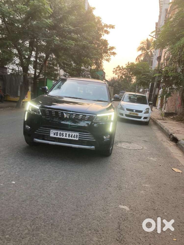 Xuv300 W8(o) Pet Mt 2022 Facelift Top End  11,700 Km  Self Driven