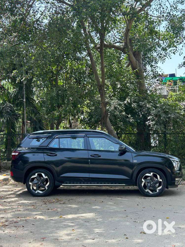Hyundai Alcazar 2.0 Signature (o) Petrol At 7 Str, 2022, Petrol