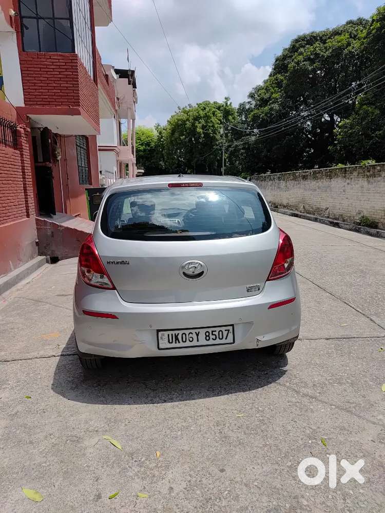 Hyundai I20 2013 Petrol 70000 Km Driven