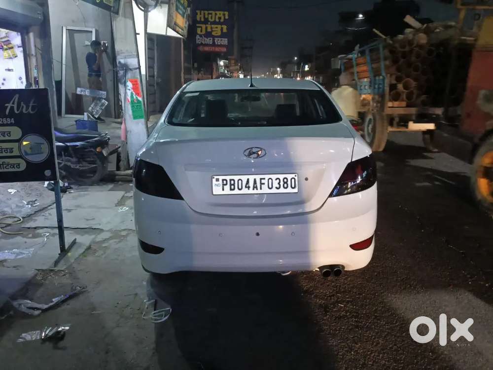 Hyundai Verna 2012 Diesel 110000 Km Driven ..
