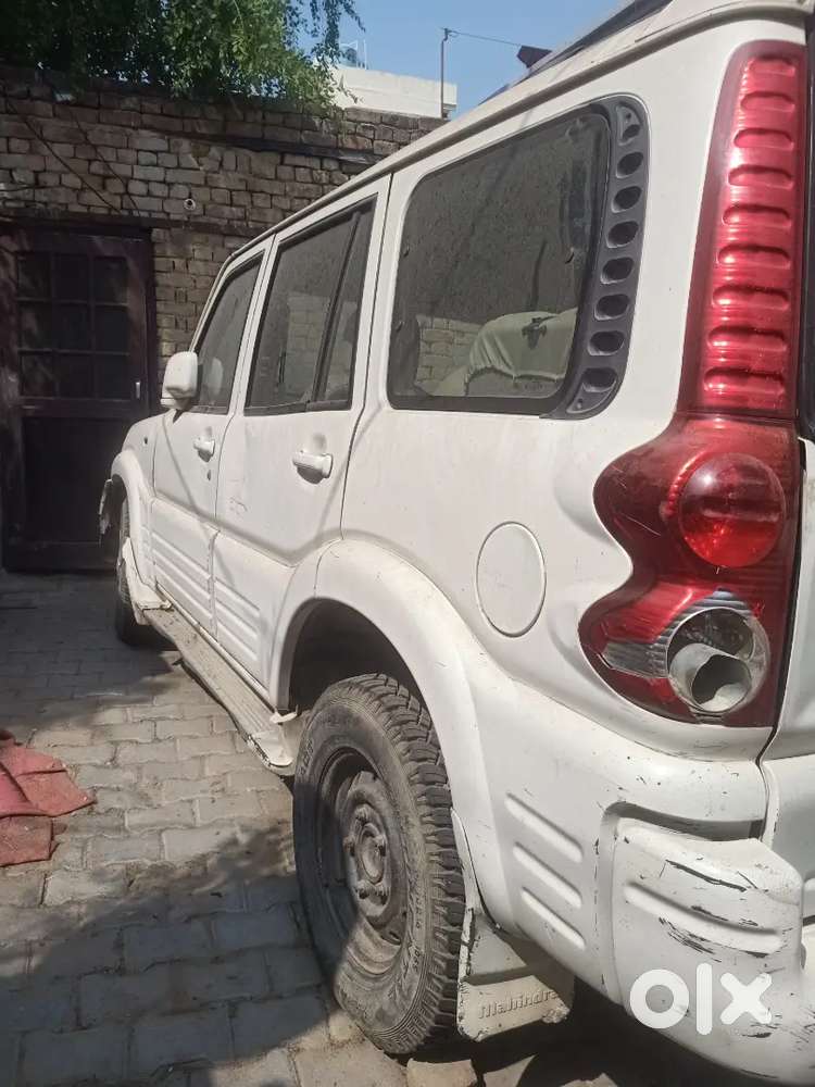 Mahindra Scorpio Classic 2000 Diesel Classic