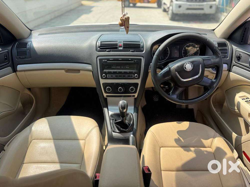 Skoda Laura Ambiente, 2012, Diesel