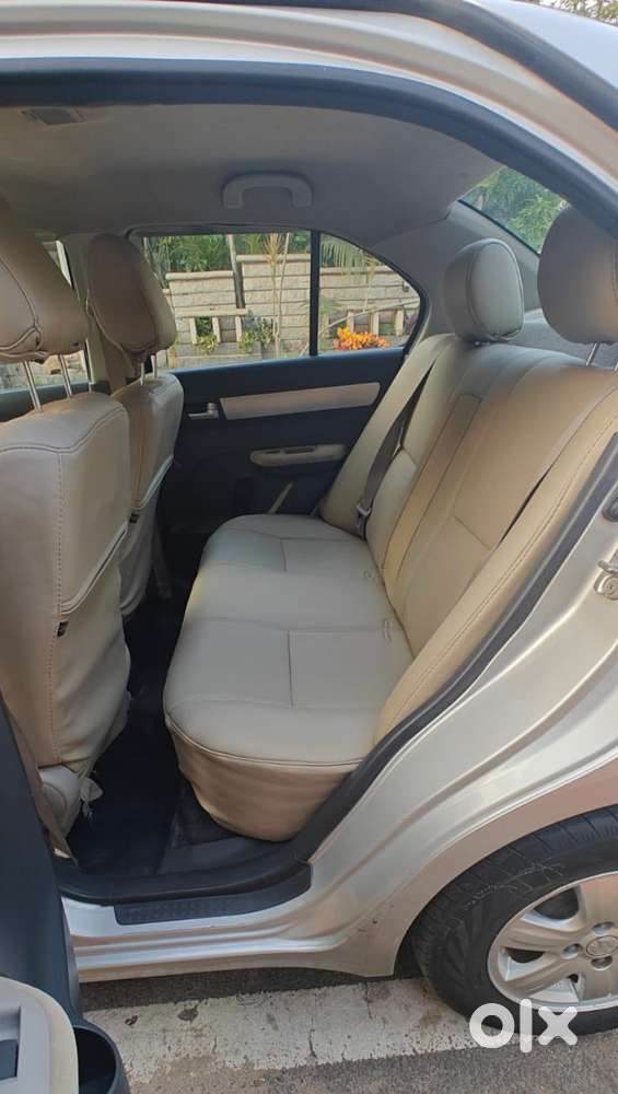 Maruti Suzuki Swift Dzire 1.2 Zxi Bsiv, 2011, Petrol