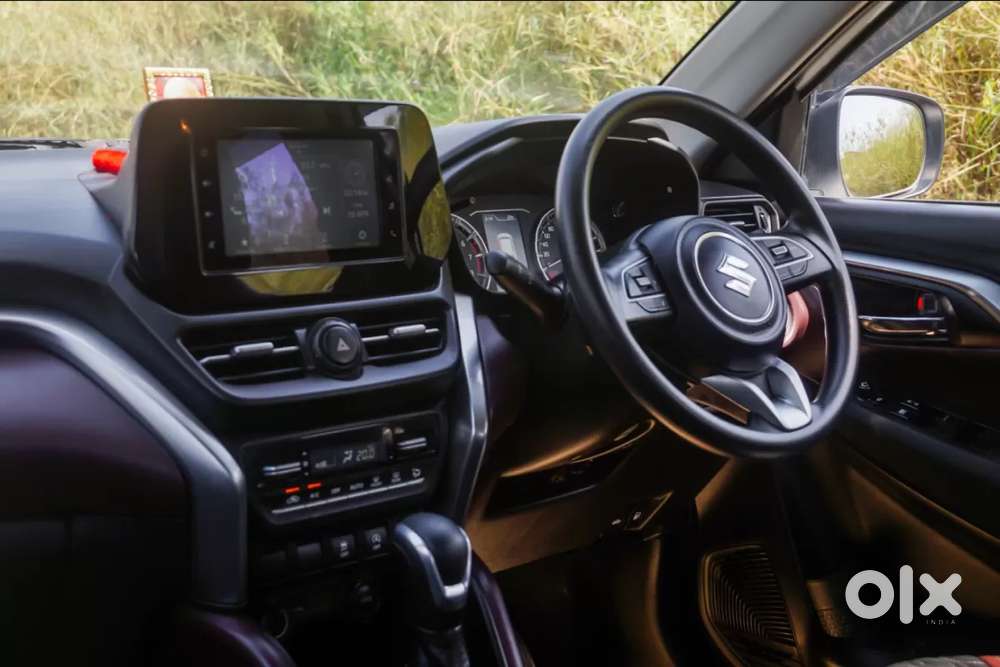 Maruti Suzuki Grand Vitara 1.5 Delta Smart Hybrid At, 2023, Petrol