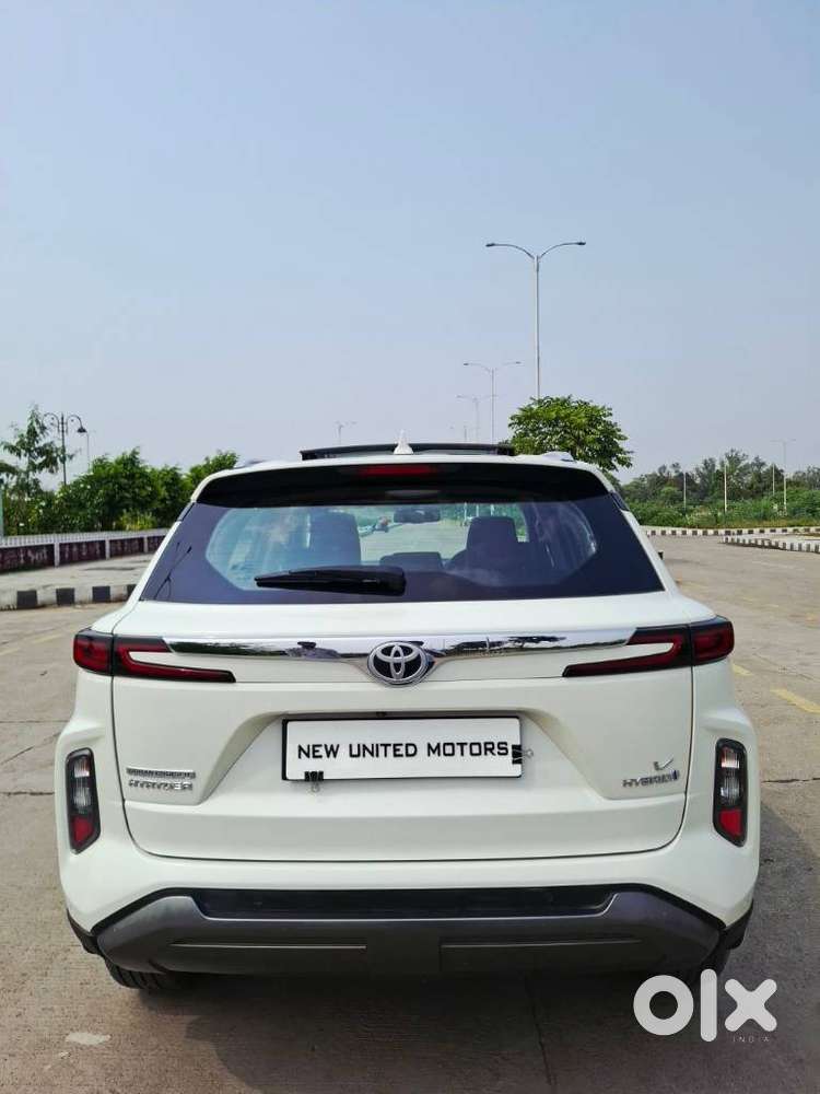 Toyota Urban Cruiser Hyryder 1.5 V Hybrid, 2025, Petrol