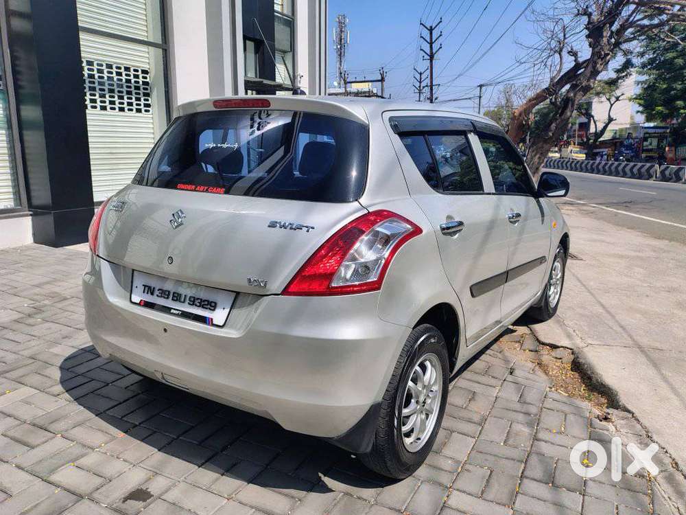 Maruti Suzuki Swift Lxi Option, 2016, Petrol
