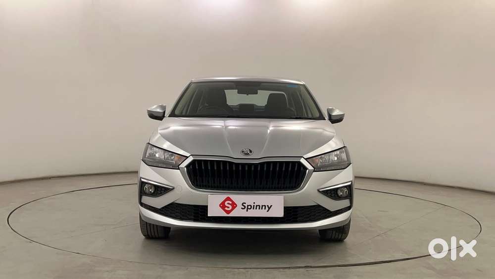Skoda Slavia Ambition 1.0l Tsi At, 2022, Petrol
